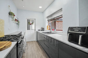 Photo 23- click for photo gallery